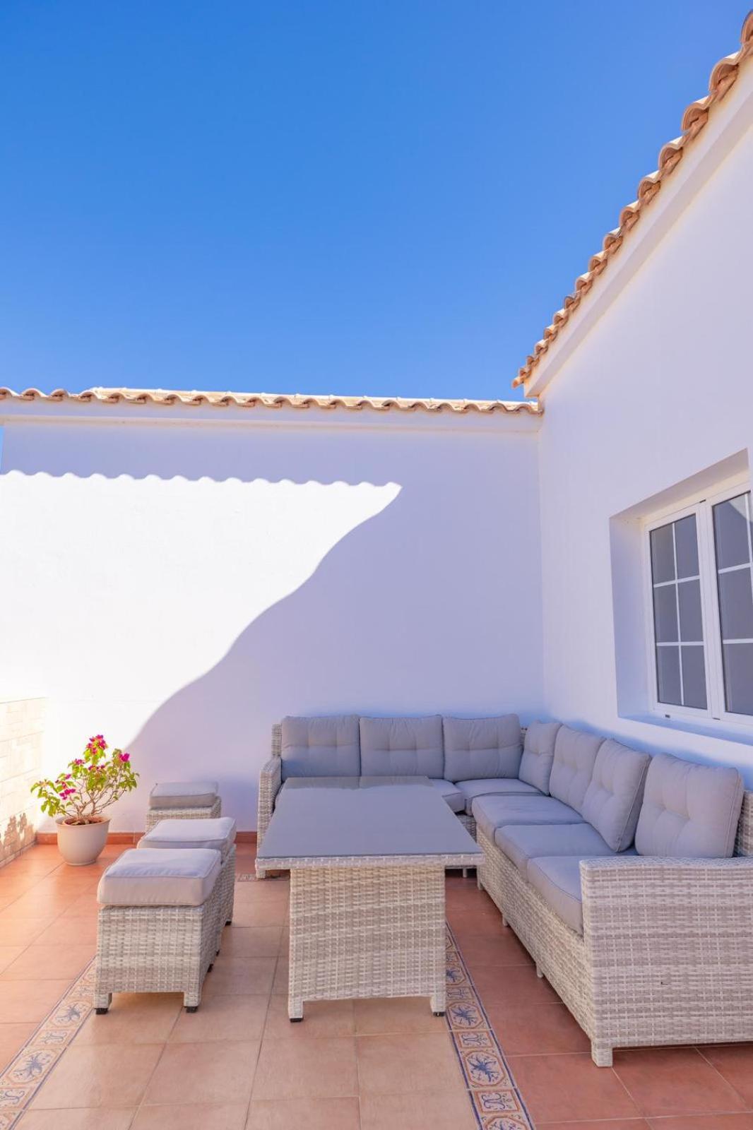 Casa Amaya - Spacious House With Pool, Large Garden, Bbq, 2 Terraces, And Ideal Location El Charco  Ngoại thất bức ảnh