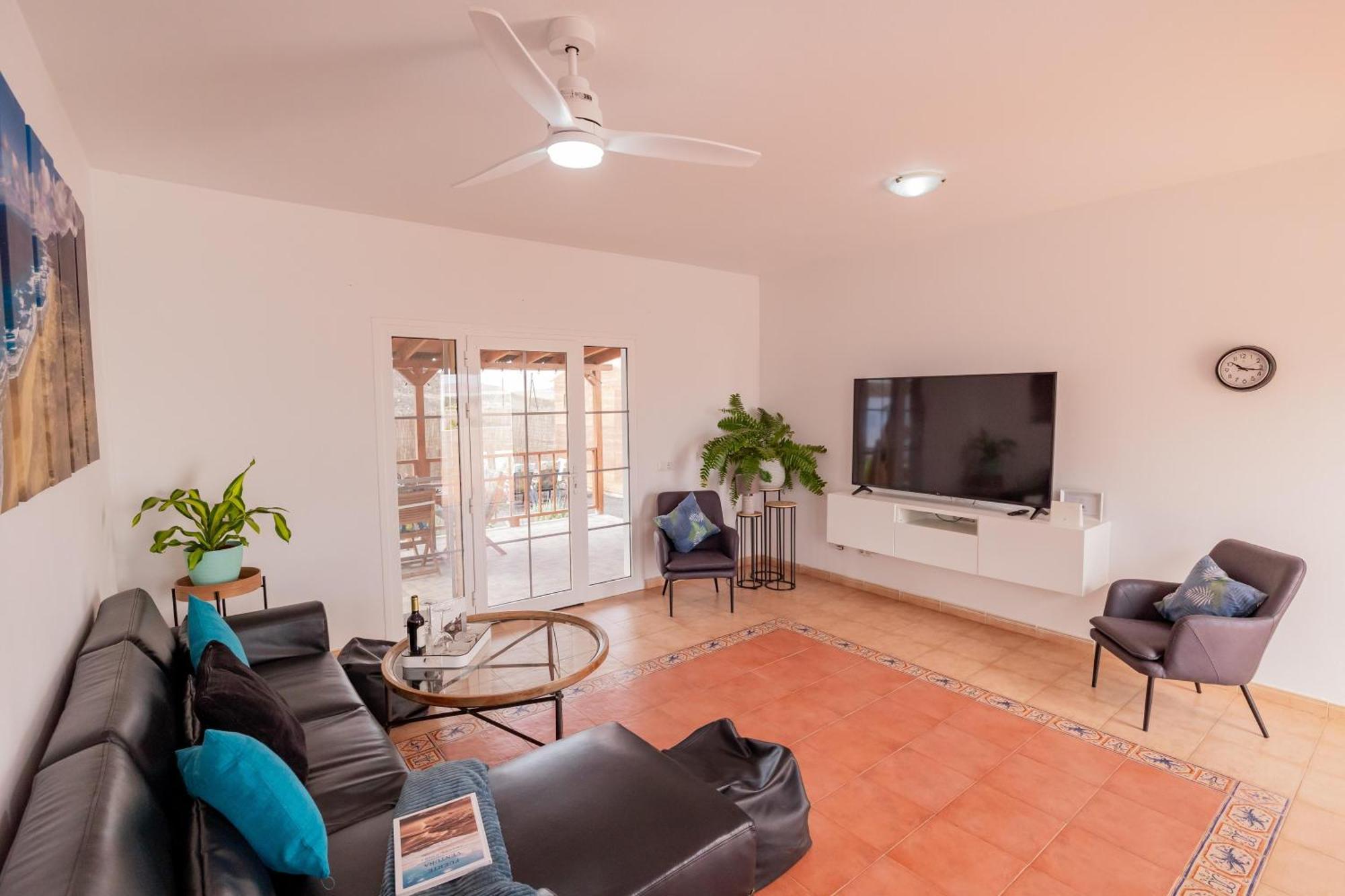 Casa Amaya - Spacious House With Pool, Large Garden, Bbq, 2 Terraces, And Ideal Location El Charco  Ngoại thất bức ảnh