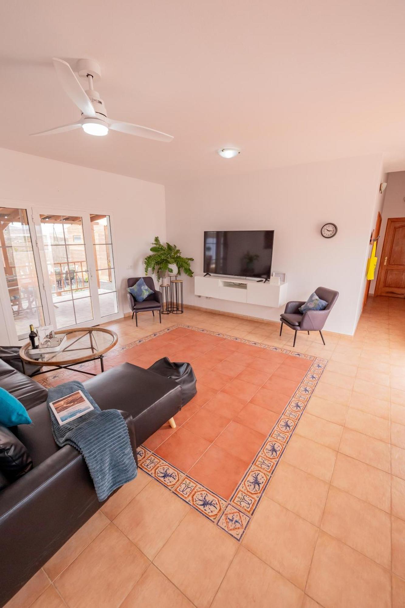 Casa Amaya - Spacious House With Pool, Large Garden, Bbq, 2 Terraces, And Ideal Location El Charco  Ngoại thất bức ảnh